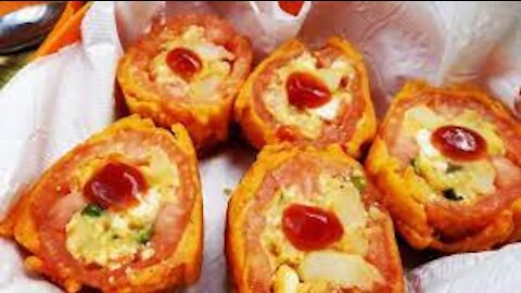 Tomato Bonda is an amazing twist!
