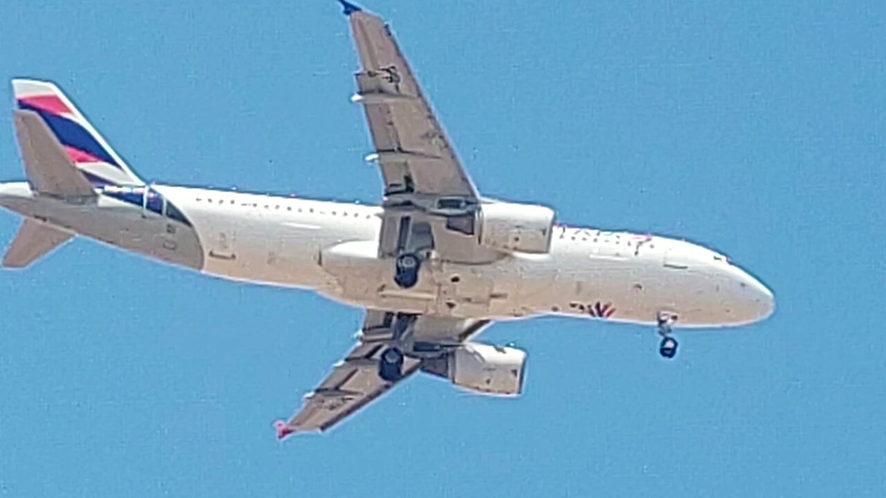 Airbus A320 PR-MYZ coming from Recife to Fortaleza