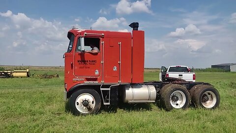 Kenworth Cabover First Start in 13 years || Cummins 350