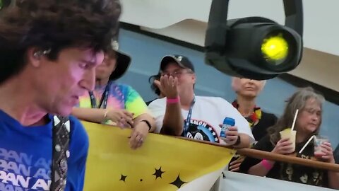KISS- Entering Elevator, Paul Stanley, Gene Simmons, MUSIC, KISS Kruise X