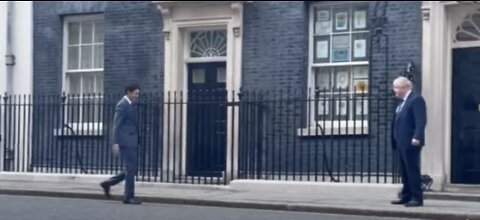 Justin Trudeau walk of shame in UK