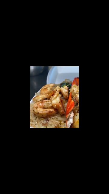 surf & turf over rice | @louielouietogo 🥩🍤👌🏽 #shorts