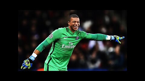 10 Times Outfield Players Were Forced To Play As Goalkeepers Have you ever watched a football game