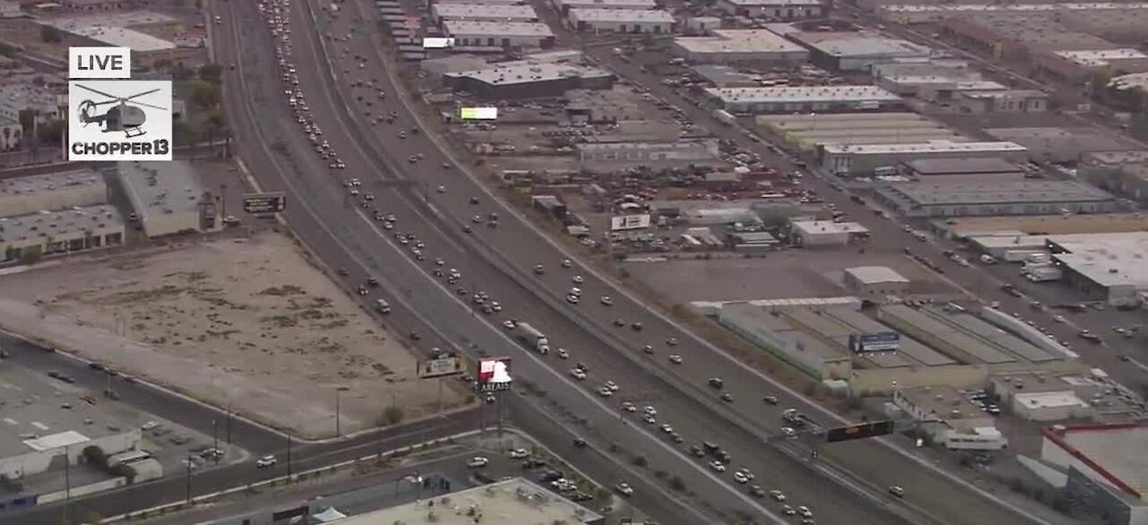 Backup on I-15 South begins to slowly clear up