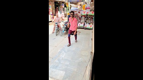follow funny clip