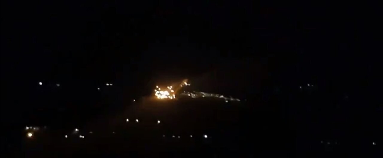 Breaking News: Israel Using White Phosphorous in their Attack ? │WarMonitor