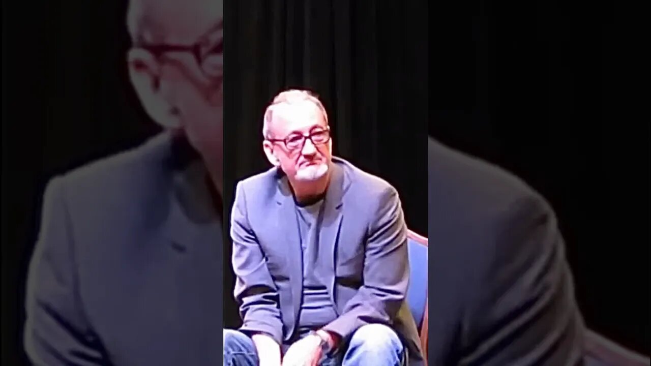 Robert Englund is asked if Freddy Krueger was a child molester or child killer ? #freddykrueger