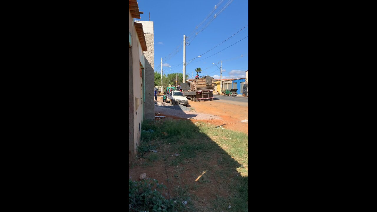 Descarregando cimento inovação chapa perdeu emprego