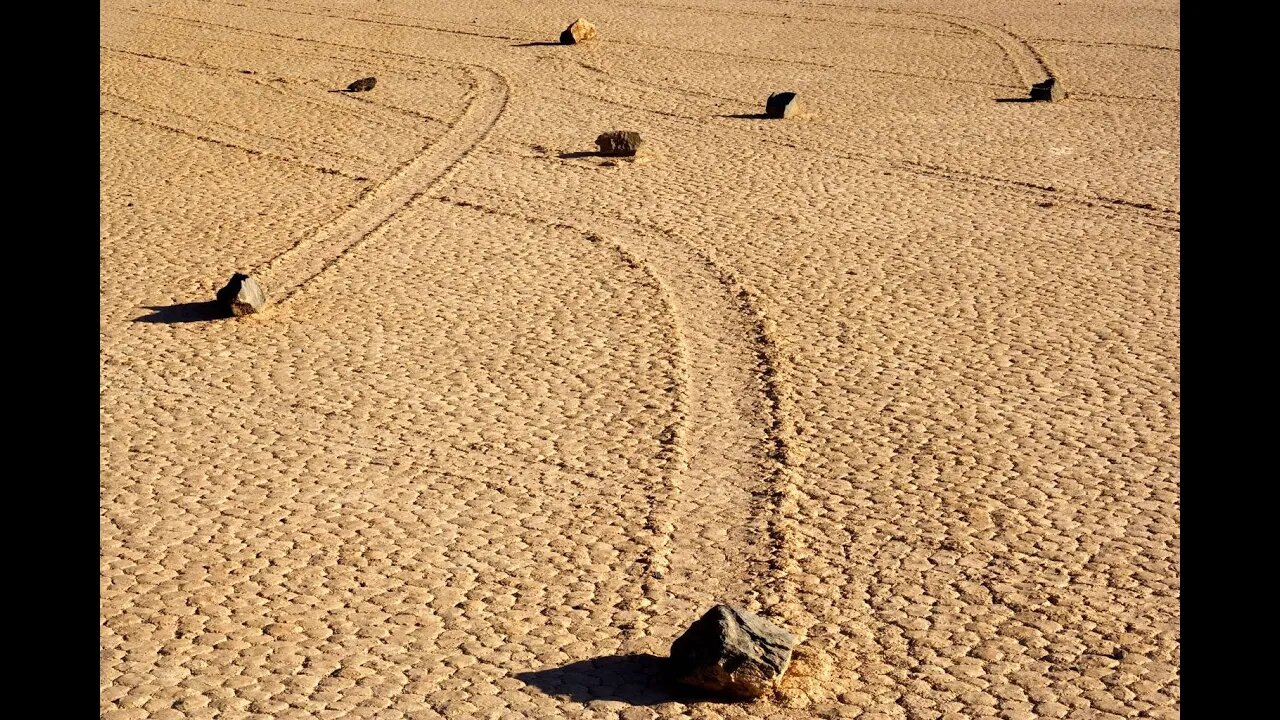 Mystery of Death Valley’s ‘Sailing Stones’ May Have Been Solved