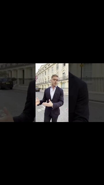 Is it possible to have a girlfriend as well as female friends in your social circle? #dating