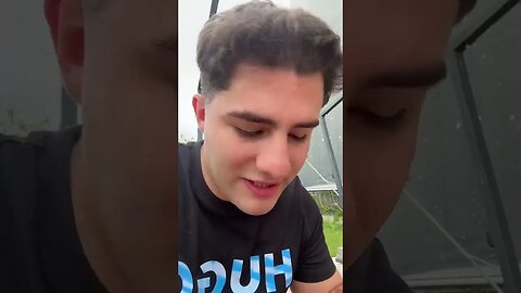 TESTAM PACHETELUL COLEGULUI #oguritamica #mancaciosul #romania #mancaciosu #food