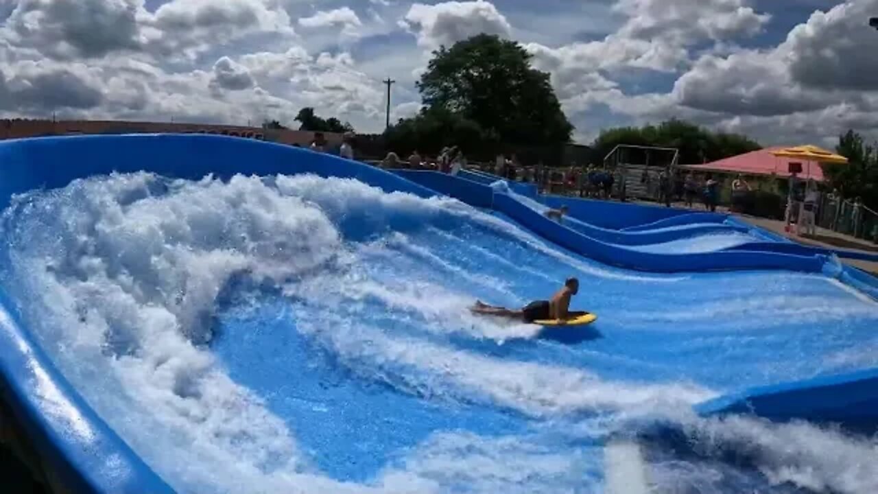flowrider 4 at Soak City, Kings Island
