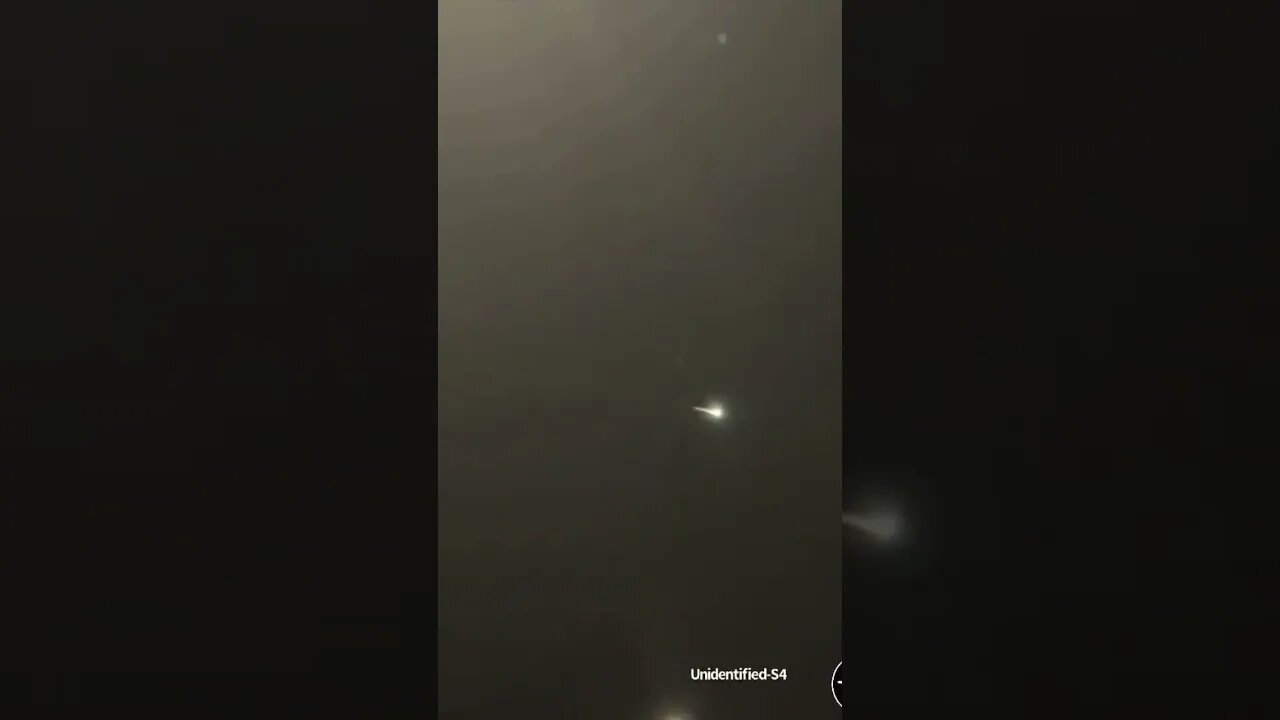 Large Meteor Streaks Across the UK