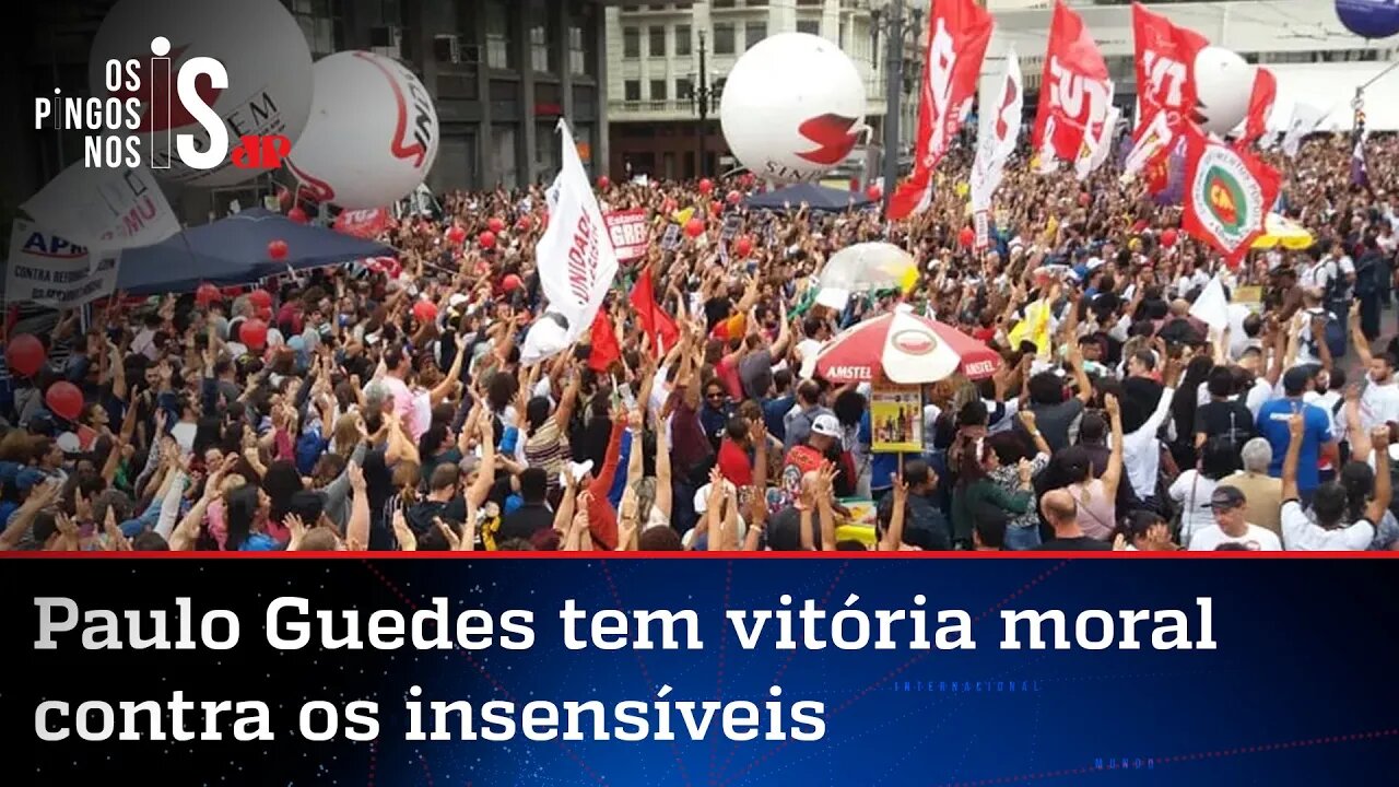 Manifestação de servidores naufraga e vira palco para discursos do PT