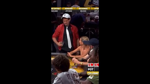 Pro Poker Player Does Magic Trick Between Hands