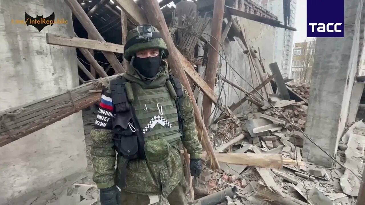 TO THE RESCUE: Russian forces tirelessly inspect BRUTAL aftermath of shelling in the Kievsky