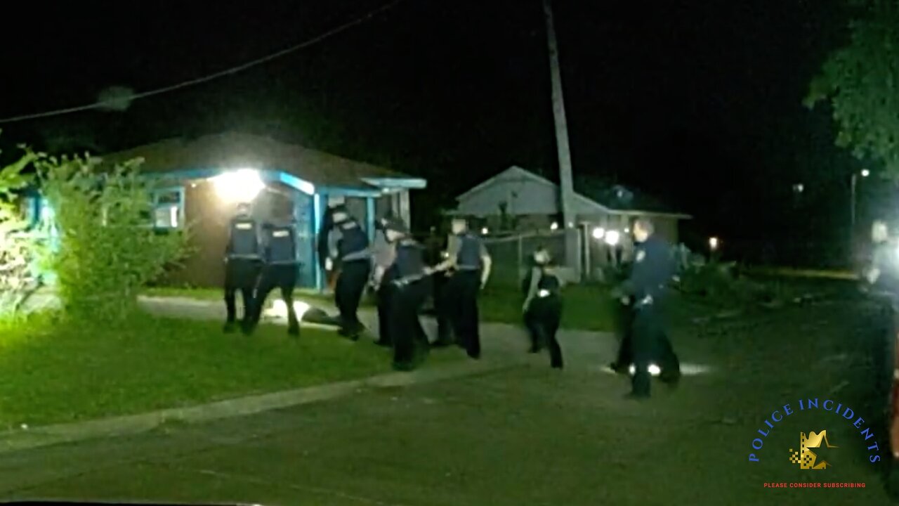 Six Oklahoma Officer Shot at a Man Who Pointed a Gun at Them, All Missed the Suspect