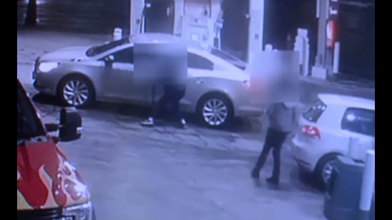 Prosecutor's office warns residents of car thefts and purse snatchings at West Side gas stations