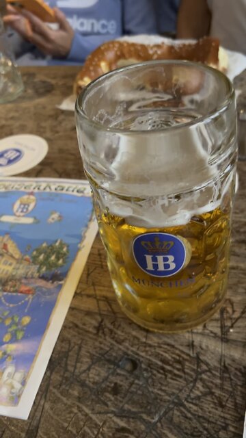 Hofbrauhaus pt 2