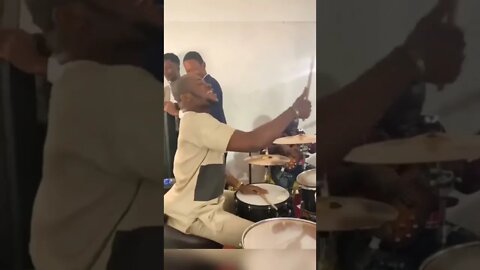 funny drummer