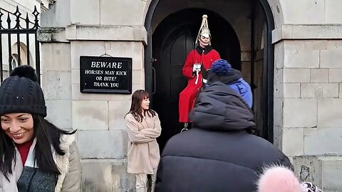 So scared so scream #horseguardsparade