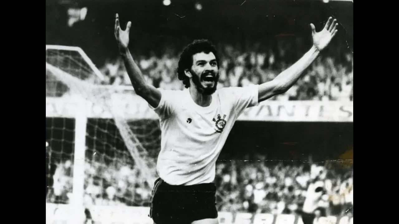 SÓCRATES, o maior SÍMBOLO e ORGULHO do Corinthians | Jogadores Históricos