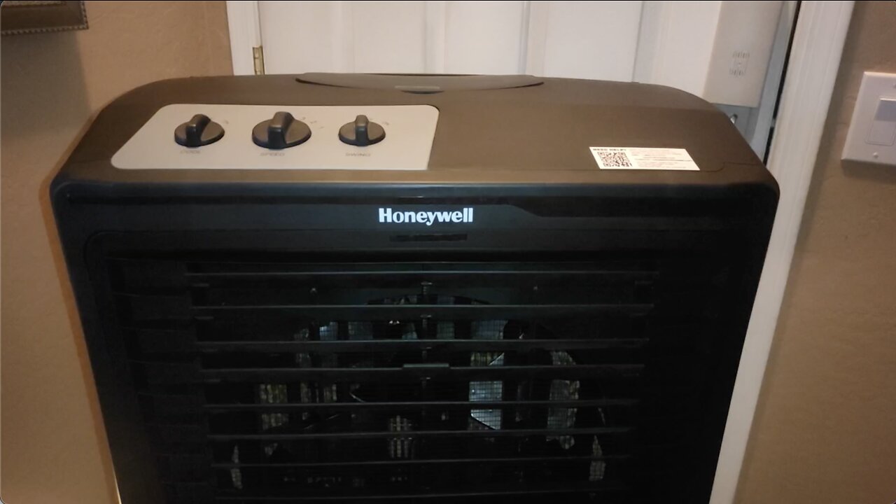 Honeywell Portable Evaporative Swamp Cooler (CO810PM)