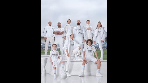 Advertisement for Real Madrid clothing season 2022/2023