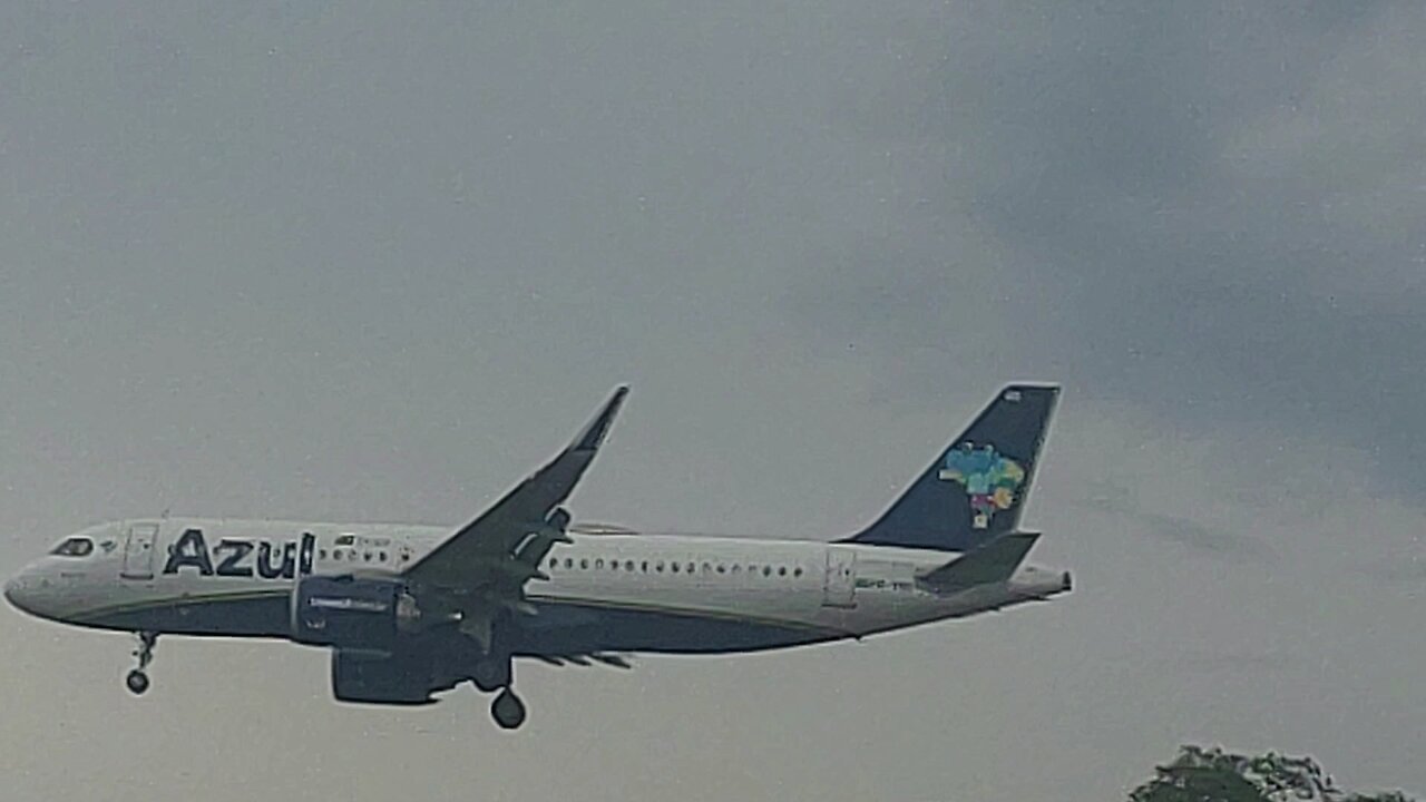 Airbus A320NEO PR-YRD vindo de Campinas para Manaus