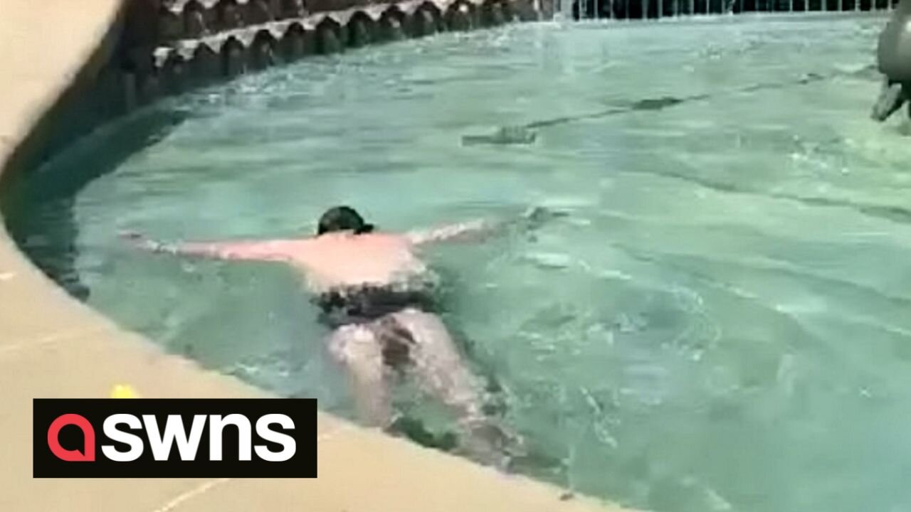 Baking Brumies take a dip in city centre fountain as temperatures soar