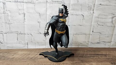 Den Knight Collectibles Episode 72: DC Collectibles DC Core Batman Statue