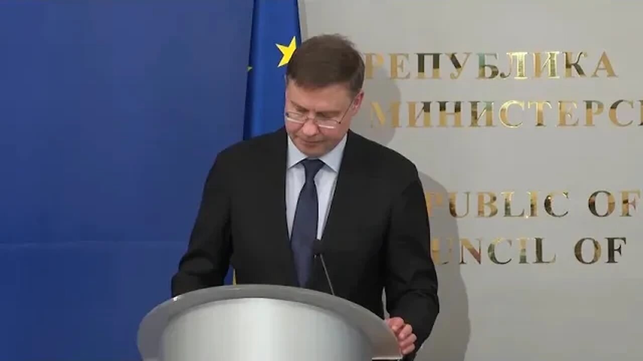 Домбровскис след среща с Донев Забавянето за еврозоната не трябва да обезкуражава България, еврото