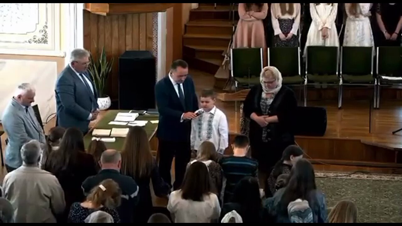 Prayer "for the death of Putin" in Lutsk, Western Ukraine. The incantation was entrusted to a child to read.