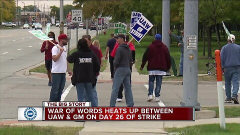GM gives update to employees while UAW urges automaker to 'stop playing games'