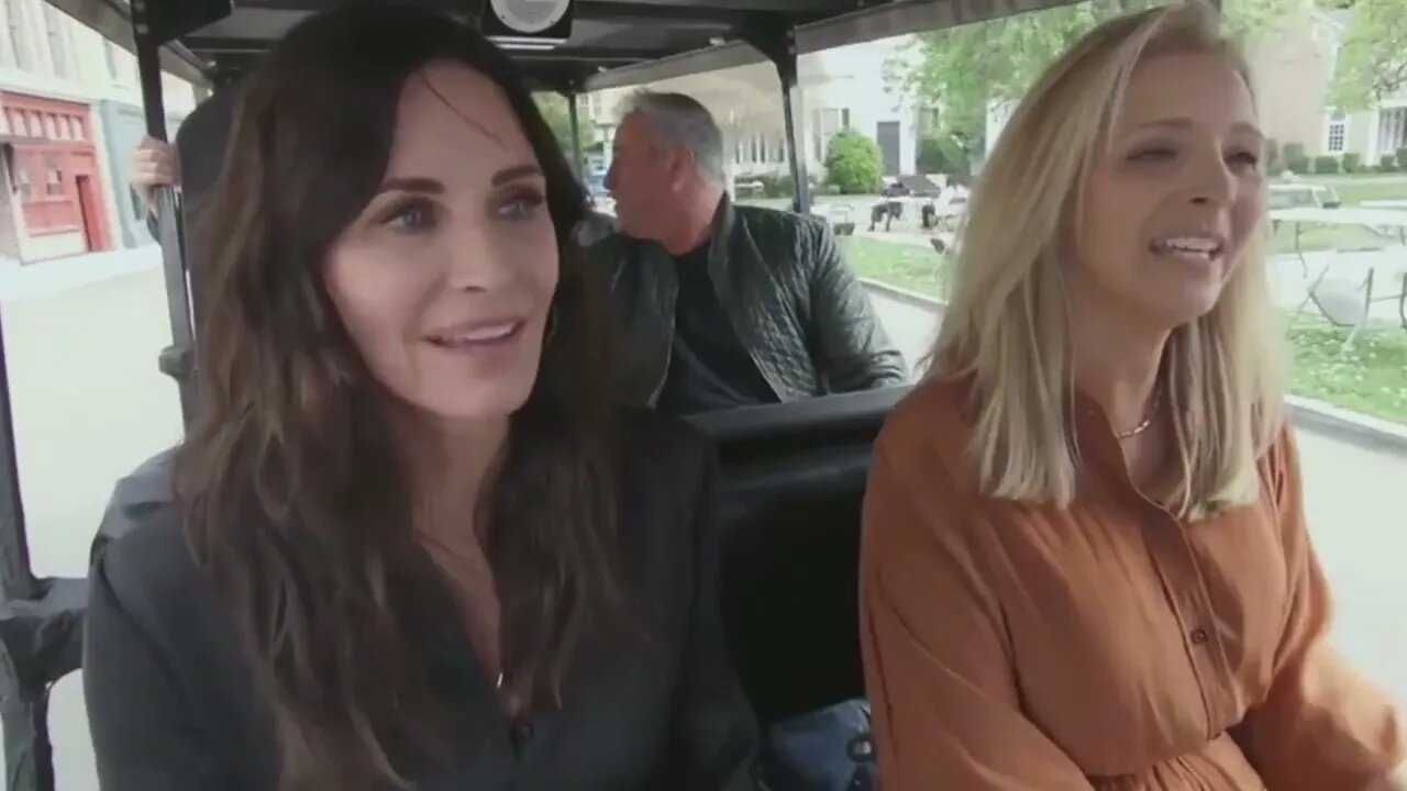 The cast of Friends join James Corden for Carpool Karaoke #carpoolkaraoke