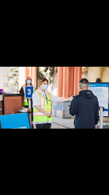 Airports In Canada Have Started Separating Unvaccinated & Vaccinated Passengers1