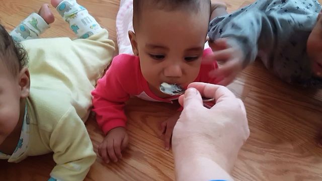 Adorable Triplets Fight Over Food