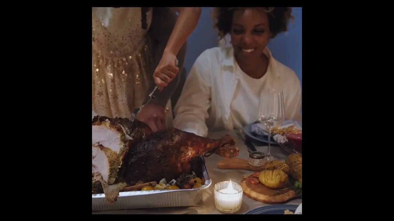 Thanksgiving 2022 | Turkey Dinner #thanksgiving2022 #shorts #short #food #eating 40 Seconds #3