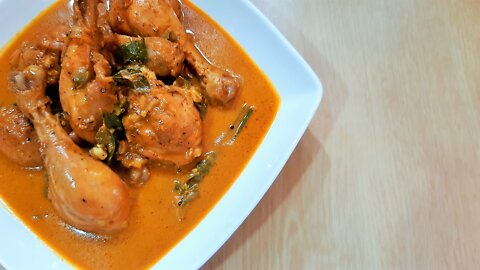 Authentic Sri Lankan Chicken Curry | Easy & Tasty