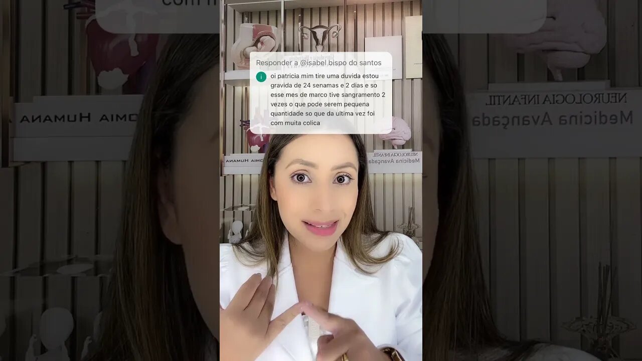 Pequeno sangramento com muita cólica início da gravidez, é normal?