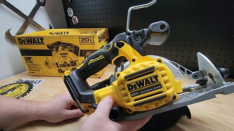 Check Out This DeWALT Cordless, Brushless Circular Saw!