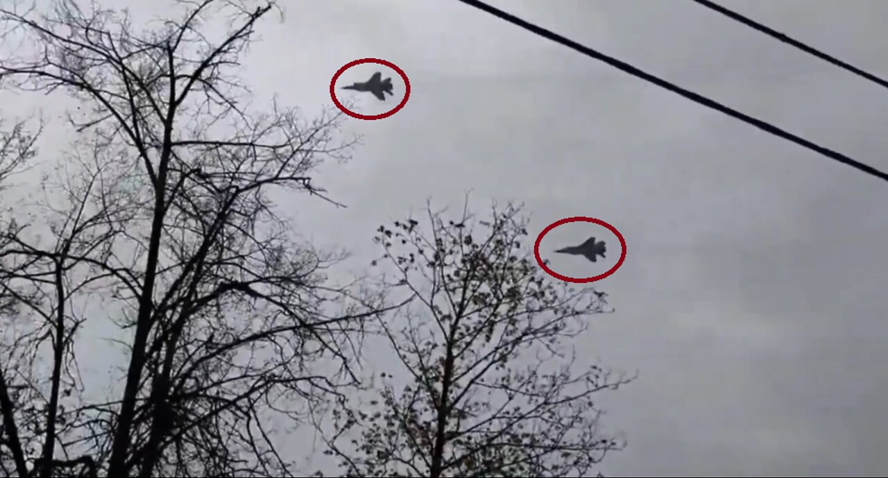 Video of a Russian MIG-31 Jet flying over Ukraine