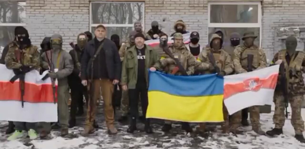 First visual confirmation of Belarusian volunteers fighting in #Ukraine 🇺🇦.