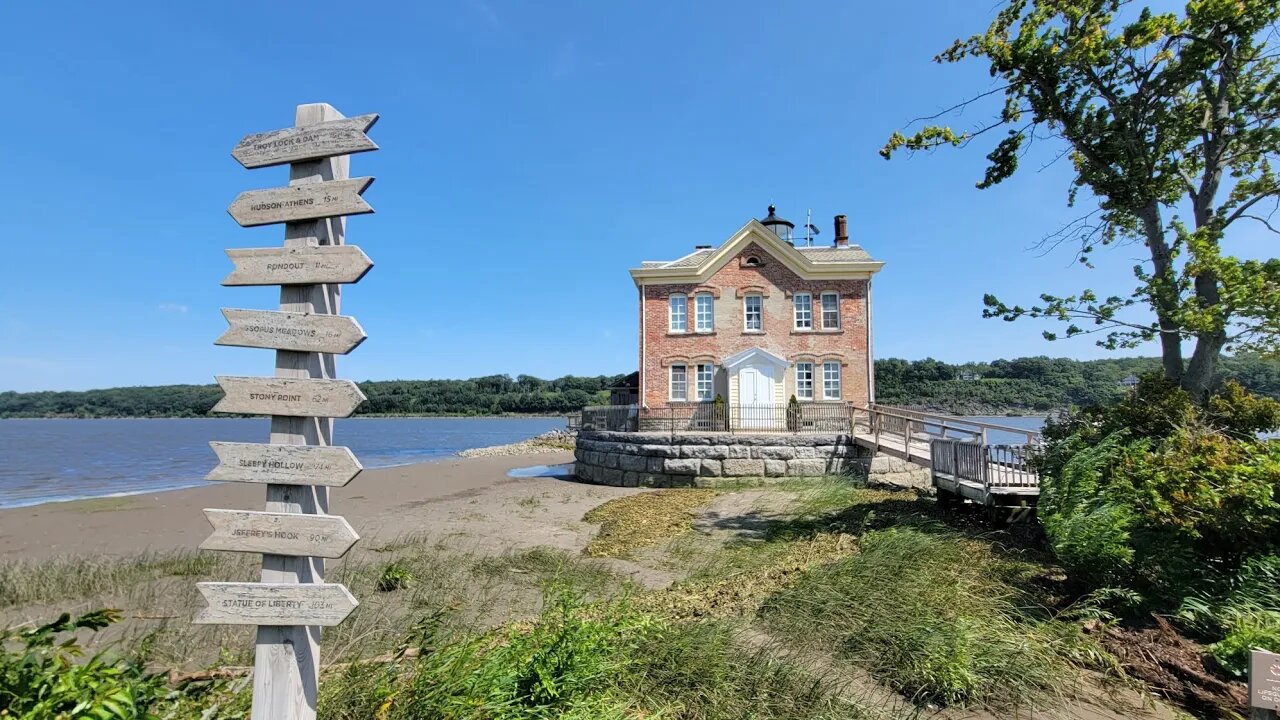 Saugerties Lighthouse and Trail #upstateny #Saugerties #NY #lighthouse