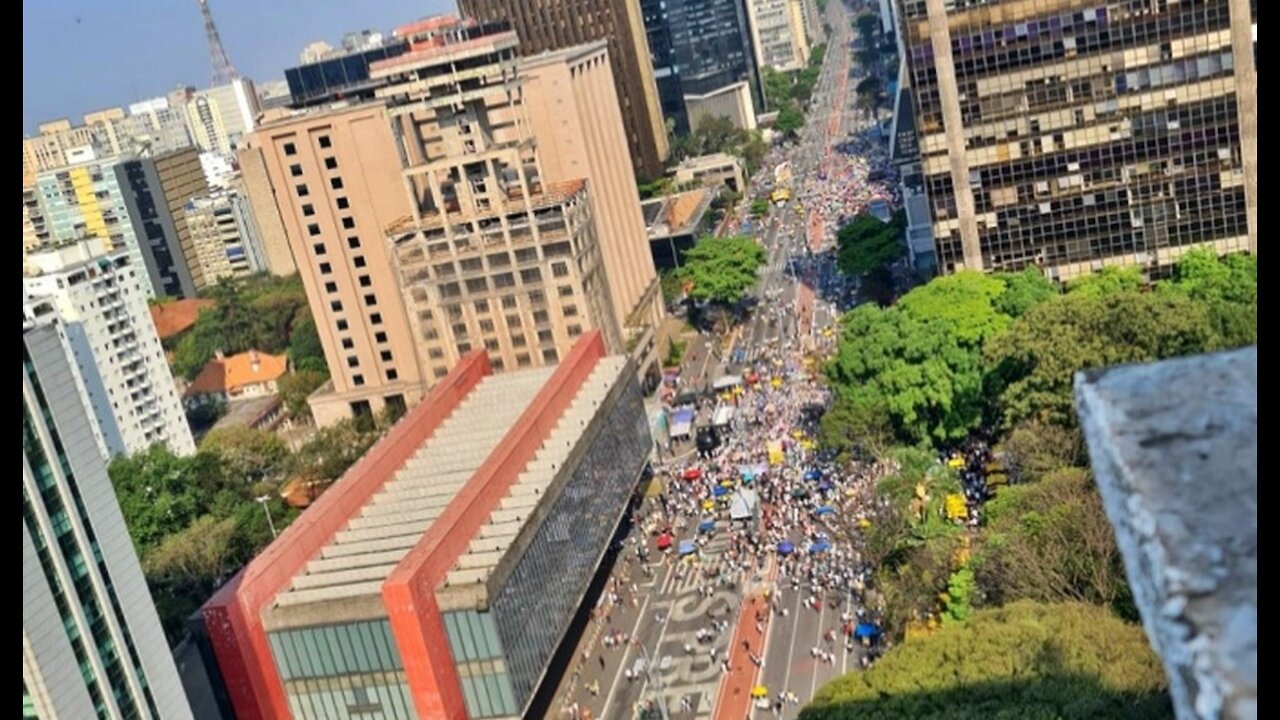 Mamãe Chorei: junta! Junta Junta Junta pra imprensa fotografar!