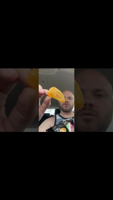 Calbee Potato Chips Pizza Taste Test Review