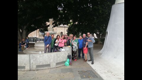 Entre la ciudd romana de Italica y el museo Picasso de Málaga.