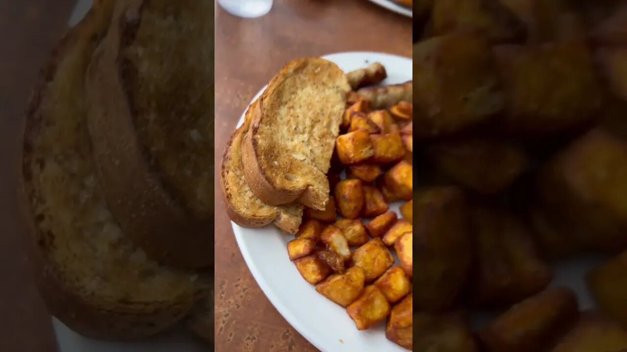 Delicious Breakfast at Smittys