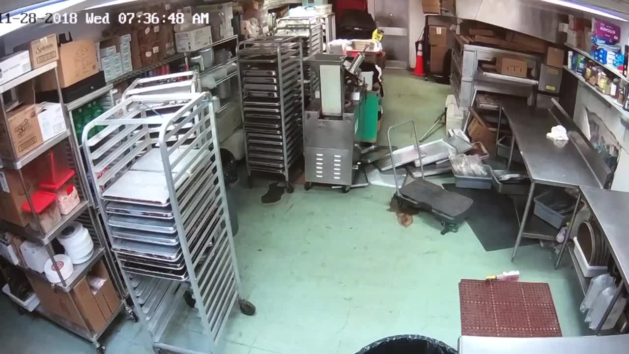 Car plows into Boca Raton pizzeria and takes off