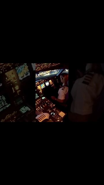 👩🏼‍✈️Leaving San Francisco🇺🇸 #sanfrancisco #airbus #pilot